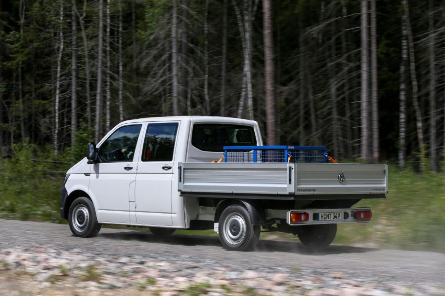  Volkswagen Transporter Double Cab Pickup 2015 года  (фото 4 из 5)